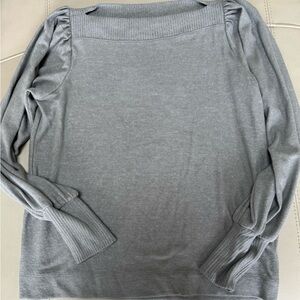 Soft long sleeve sweater with ruched arm size Medium